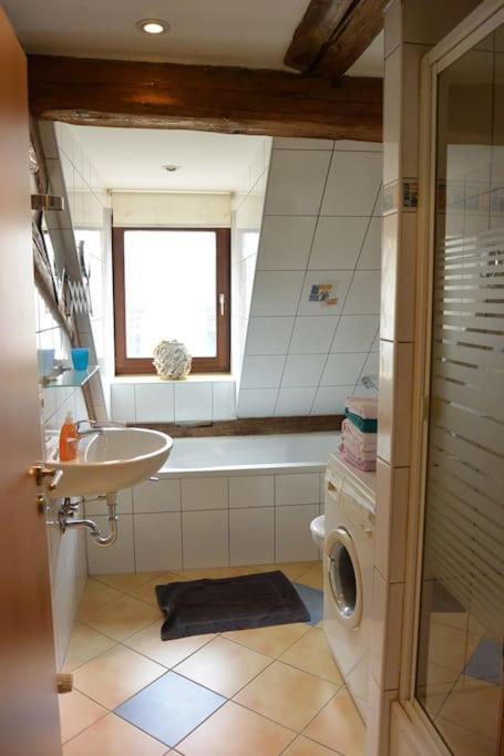 Apartment S10 In Bester Lage Stilvoll Im Zentrum Von Bayreuth Mit Klimaanlage Und Parkplatz المظهر الخارجي الصورة