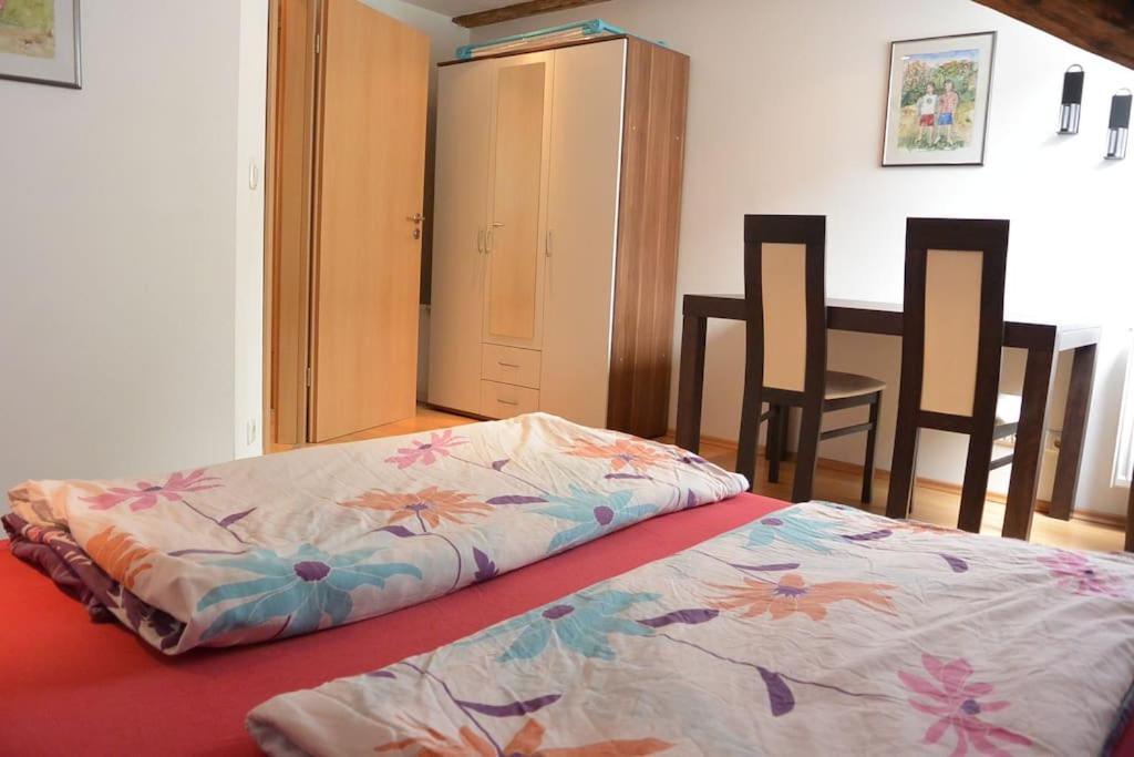 Apartment S10 In Bester Lage Stilvoll Im Zentrum Von Bayreuth Mit Klimaanlage Und Parkplatz المظهر الخارجي الصورة